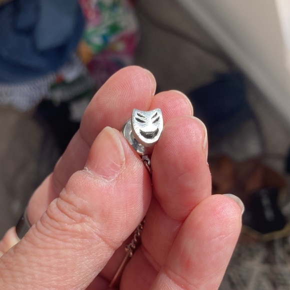 Silver Japanese mask tie pin - Picture 3 of 5